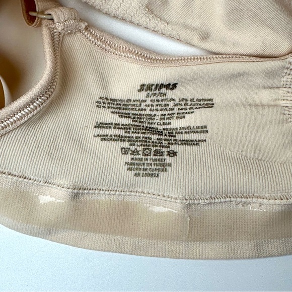 SKIMS Seamless Sculpt Bralette - Sand size Small - Picture 3 of 6